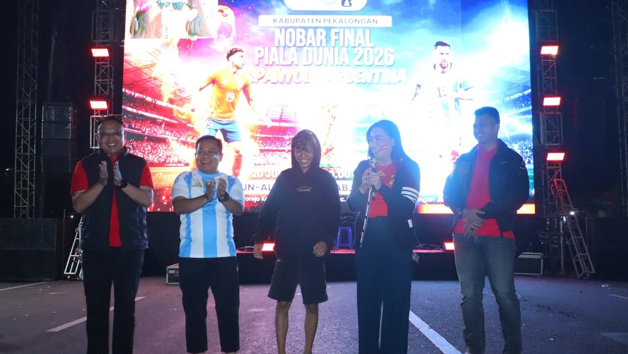 Ribuan Warga Padati Alun-alun Kajen, Nobar Final Piala Dunia 2026 Berlangsung Meriah, Aman, dan Dongkrak Ekonomi UMKM