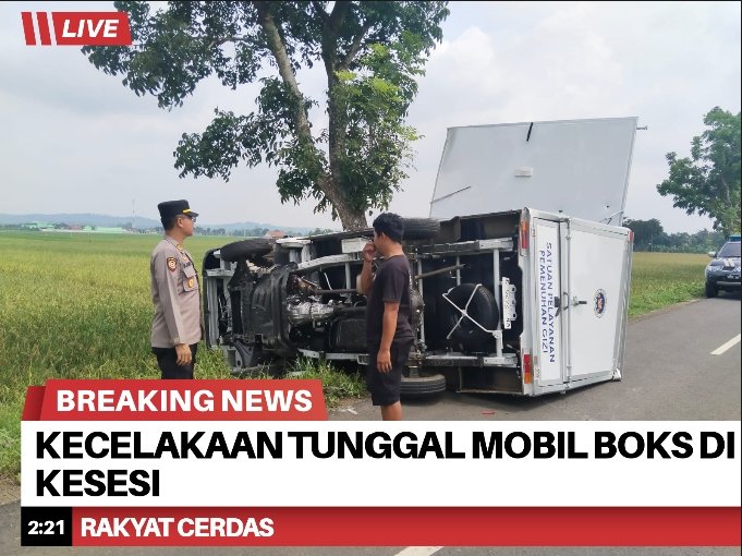 Kecelakaan Tunggal Mobil Boks di Kesesi, Diduga Akibat Gangguan Ban Depan